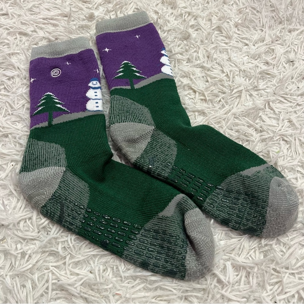 Josies Snowman Tree Gripper Socks Resilience Gives Unisex NWOT